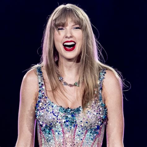 Taylor Swifts Whole Dress Comes Off in Eras Tour Wardrobe ...